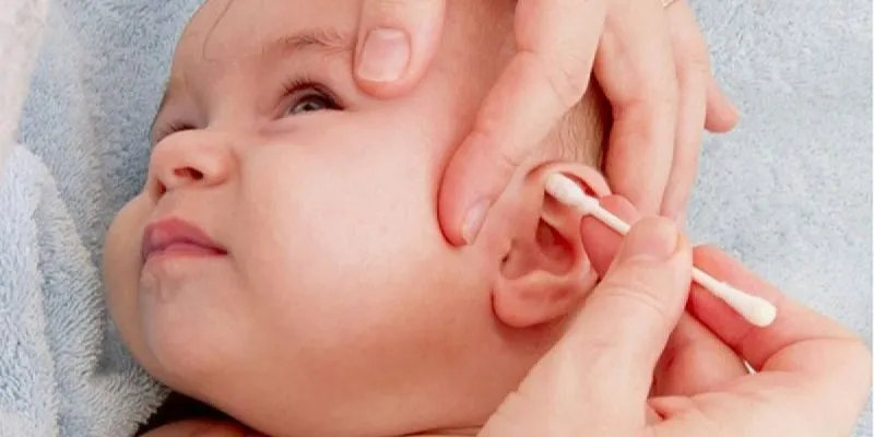 tư vấn cách lấy ráy tai