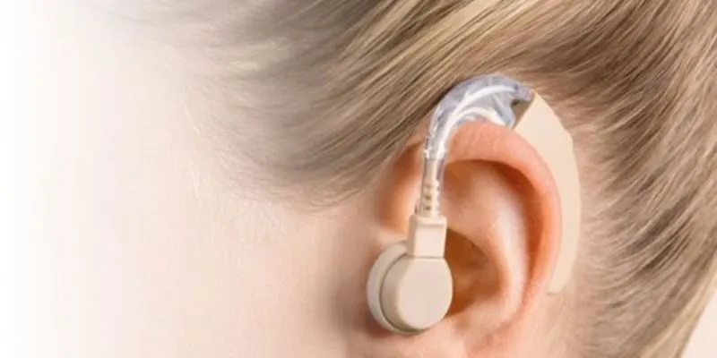 An Việt tặng máy trợ thính